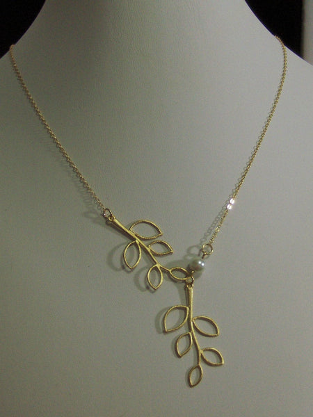Felicity,Gold Necklace,Branch Necklace,Pearl Necklace, Freshwater Pearl,Wedding,Bride. Handmade jewelery by valleygirldesigns on Etsy.