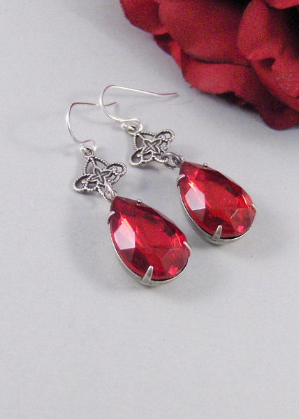 Ruby Slippers,Earring,Vintage Earrings,Garnet,Ruby Earrings,Red,Black,Rhinestone. Handmade Jewelry by valleygirldesigns.