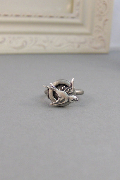 Little Sparrow,Locket Ring,Ring,Bird Ring,Antique Ring,Sparrow Ring,Spoon Ring,Bird,Woodland Ring,Wedding,Bridesmaid. By valleygirldesigns.