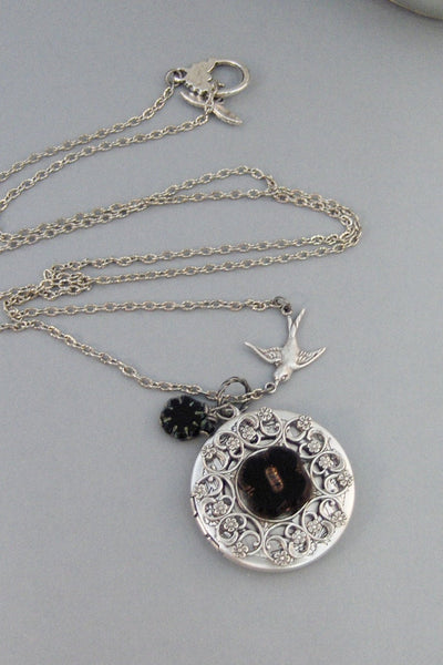 Midnight Clover,Black Clover,Clover,Silver Locket,Locket,Necklace,Antique Locket,Summer,Boho,Gypsy,Flower Locket,Floral.valleygirldesigns.