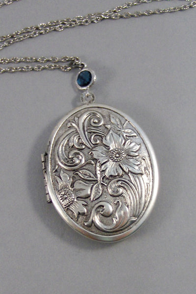 Sapphire Estelle,Sapphire,Locket,Silver Locket,Sapphire LocketFlower,Blue,Sapphire,Antique Locket,Floral,Jewelry,Blue Locket,valleygirldesi.