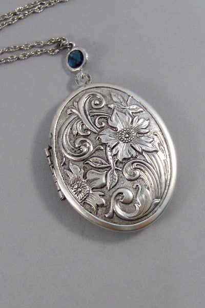 Sapphire Estelle,Sapphire,Locket,Silver Locket,Sapphire LocketFlower,Blue,Sapphire,Antique Locket,Floral,Jewelry,Blue Locket,valleygirldesi.