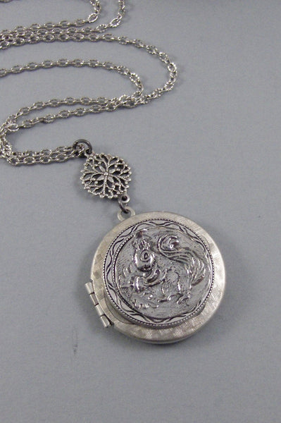 Squirrel,Locket,Silver Locket,Silver Necklace,Squirrel,Woodland,Antique Locket,Squirrel Necklace,Fall Necklace,Fall valleygirldesigns.
