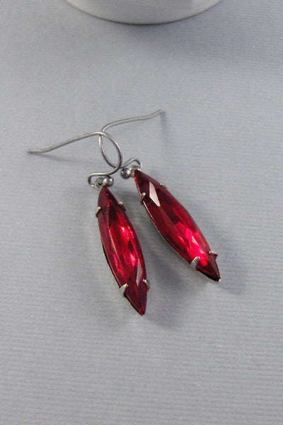 Red Berries,Earring,Vintage Earrings,Ruby Earrings,Red,Rhinestone,Red Earring,Red Stone,Silver Earring,Vintage Earring valleygirldesigns.