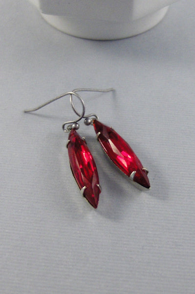 Red Berries,Earring,Vintage Earrings,Ruby Earrings,Red,Rhinestone,Red Earring,Red Stone,Silver Earring,Vintage Earring valleygirldesigns.