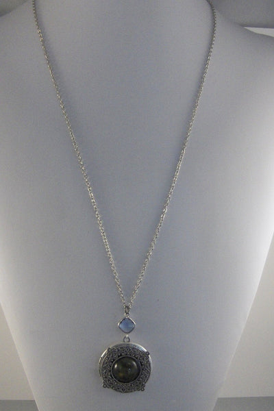 SALE Woodland Labradorite,Labradorite,Locket,Antique Locket,Silver Locket,Moon,Sapphire,Sapphire Necklace,Labradorite Neckalce,Locket,