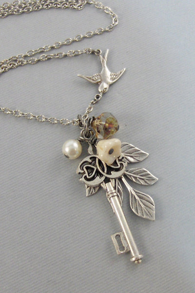 Sparrows Romance,Necklace,Silver Necklace,Key,Sparrow Necklace,Saprrow,Bird Necklace,Key Necklace,Key,Pearl Necklac,Skeleton Key,Antique Key