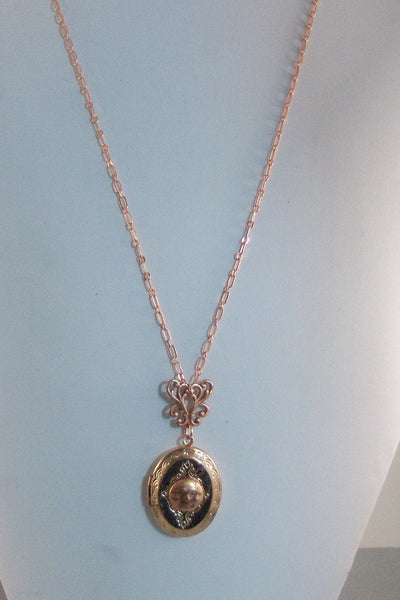 SALE Rose Moon,Locket,Gold Locket,Moon,Moon Locket,Moon Necklace,Rose Gold,Rose Gold,Moon Goddess,Goddess Locket,Necklace.valleygirldesigns.