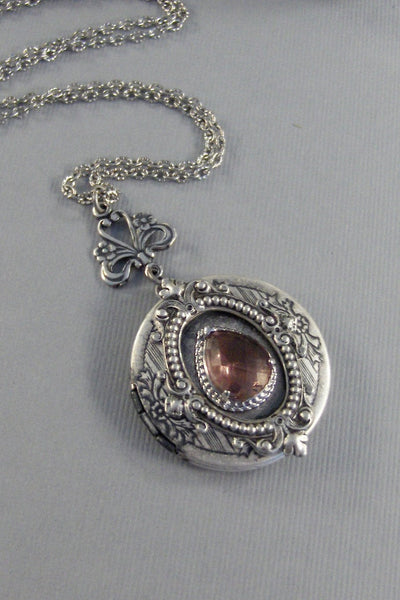 Victorian Garnet,Locket,Antique Locket,Silver Locket,Garnet Stone,Vintage Rhinestone,Vintage,Red Stone,Garnet Birthstone. Valleygirldesigns.