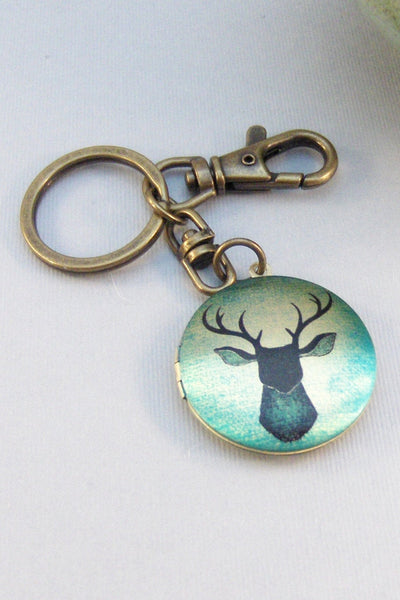 STag,Stag Locket,Stag Keychain,Deer Locket,Deer Key chain,Keychain,Men,Groosmen,Groom,Father,Dad,Wedding,Gift.GreenLocket valleygirldesigns.