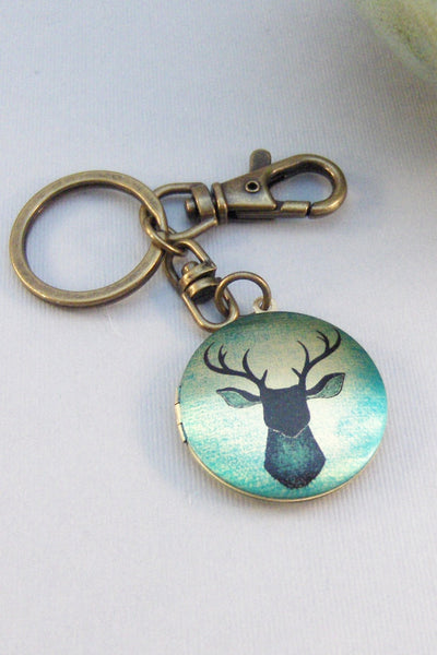 STag,Stag Locket,Stag Keychain,Deer Locket,Deer Key chain,Keychain,Men,Groosmen,Groom,Father,Dad,Wedding,Gift.GreenLocket valleygirldesigns.