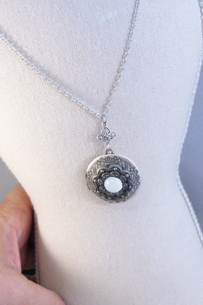 SALE Transcendance,Locket,Antique Locket,Silver Locket,Moonstone,Flower,Flower of Life,Moonstone Necklace,Moonstone Locket,Moon,