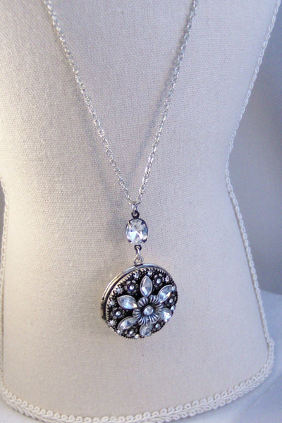 SALE Mystic Flower,Locket,Silver Locket,Flower,Antique Locket,Floral,Flower Locket,Flower Neckalce,Blossom Necklace,,valleygirldesigns.
