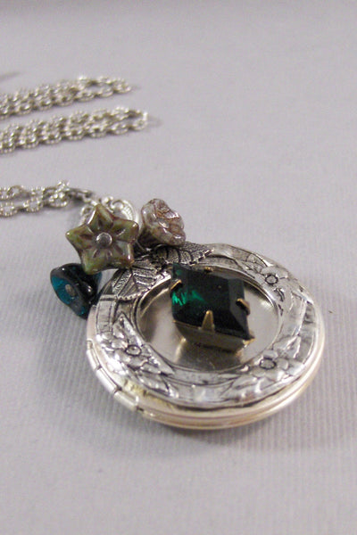 Holiday Ivy,Green Necklace,Green Locket,Flower,Silver Locket,Victorian,Antique Locket,Leaf,Branch,Tree,Green,Emerald,Stone,valleygirldesigns